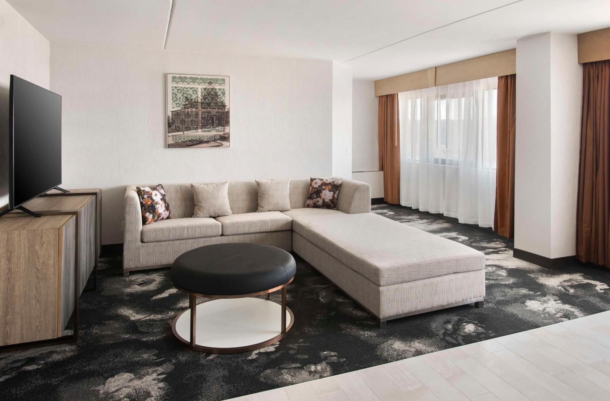 מלון Doubletree By Hilton פוקיפסי מראה חיצוני תמונה